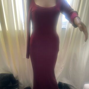 ReoRia Deep Red Long Sleeve Dress size L